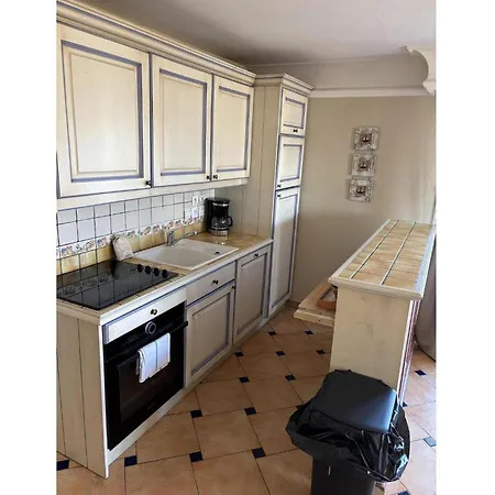 Riviera Retreat For Eight Sainte-Maxime